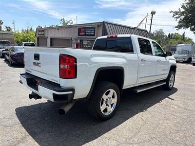 2015 GMC Sierra 2500HD Denali Crew Cab*4X4*Tow Package*One Owner*Loaded*   - Photo 9 - Fair Oaks, CA 95628