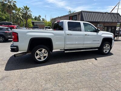 2015 GMC Sierra 2500HD Denali Crew Cab*4X4*Tow Package*One Owner*Loaded*   - Photo 8 - Fair Oaks, CA 95628