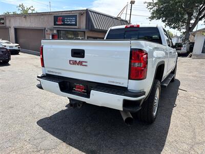 2015 GMC Sierra 2500HD Denali Crew Cab*4X4*Tow Package*One Owner*Loaded*   - Photo 10 - Fair Oaks, CA 95628