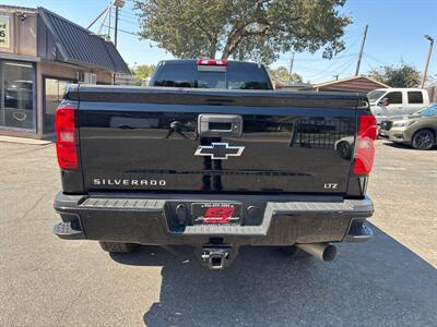 2017 Chevrolet Silverado 2500 LTZ Crew Cab*4X4*Tow Package*Z71 Package*One Owner   - Photo 9 - Fair Oaks, CA 95628