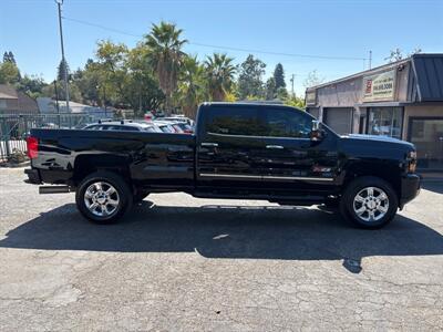 2017 Chevrolet Silverado 2500 LTZ Crew Cab*4X4*Tow Package*Z71 Package*One Owner   - Photo 7 - Fair Oaks, CA 95628