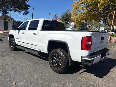 2017 GMC Sierra 3500 Denali Crew Cab*4X4*Tow Package*Rear Camera*Loaded   - Photo 11 - Fair Oaks, CA 95628