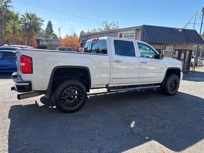 2017 GMC Sierra 3500 Denali Crew Cab*4X4*Tow Package*Rear Camera*Loaded   - Photo 8 - Fair Oaks, CA 95628