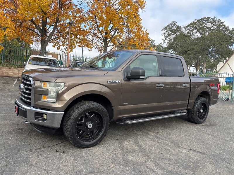 2015 Ford F-150 XLT photo 2