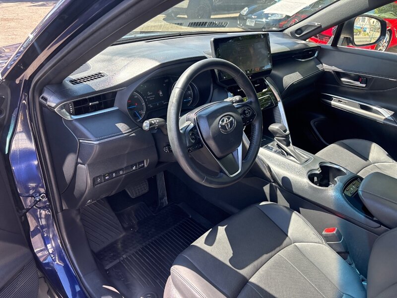 2021 Toyota Venza Limited photo 14