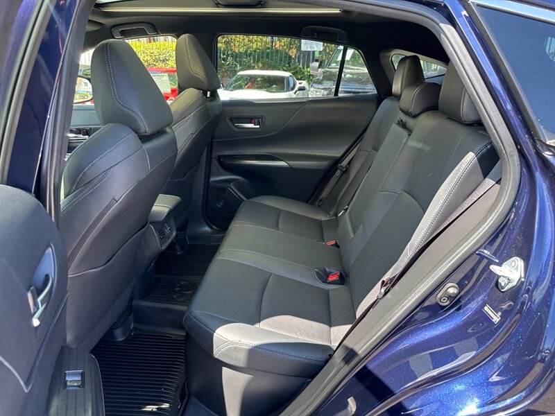 2021 Toyota Venza Limited photo 21
