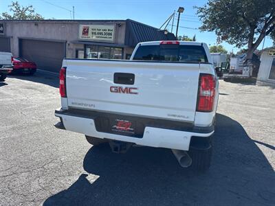 2017 GMC Sierra 2500HD Denali Crew Cab*4X4*Tow Package*Rear Camera*Loaded   - Photo 9 - Fair Oaks, CA 95628