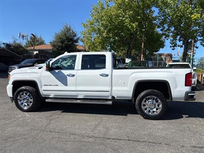 2017 GMC Sierra 2500HD Denali Crew Cab*4X4*Tow Package*Rear Camera*Loaded   - Photo 12 - Fair Oaks, CA 95628