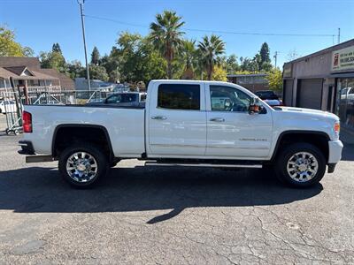 2017 GMC Sierra 2500HD Denali Crew Cab*4X4*Tow Package*Rear Camera*Loaded   - Photo 7 - Fair Oaks, CA 95628