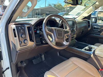 2017 GMC Sierra 2500HD Denali Crew Cab*4X4*Tow Package*Rear Camera*Loaded   - Photo 16 - Fair Oaks, CA 95628