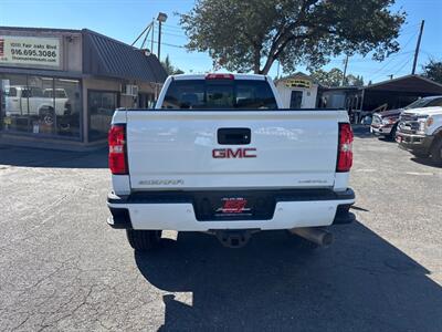 2017 GMC Sierra 2500HD Denali Crew Cab*4X4*Tow Package*Rear Camera*Loaded   - Photo 10 - Fair Oaks, CA 95628