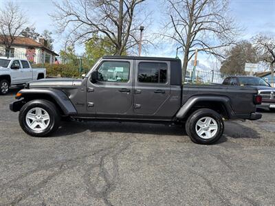 2022 Jeep Gladiator Sport S *4X4*Rear Camera*Hard Top*One Owner* - Photo 14 - Fair Oaks, CA 95628
