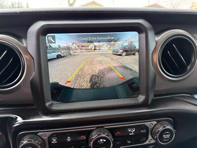 2022 Jeep Gladiator Sport S *4X4*Rear Camera*Hard Top*One Owner* - Photo 20 - Fair Oaks, CA 95628