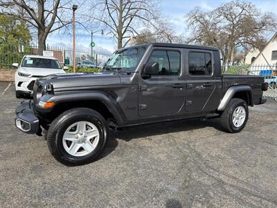 2022 Jeep Gladiator Sport S *4X4*Rear Camera*Hard Top*One Owner* - Photo 2 - Fair Oaks, CA 95628