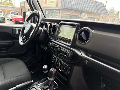 2022 Jeep Gladiator Sport S *4X4*Rear Camera*Hard Top*One Owner* - Photo 25 - Fair Oaks, CA 95628