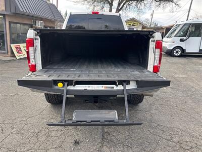 2018 Ford F-250 Super Duty Lariat SuperCrew*4X4*Tow Package*Moon Roof*FX4*   - Photo 31 - Fair Oaks, CA 95628
