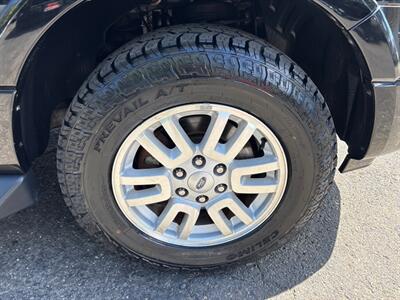 2012 Ford Expedition EL XLT*RWD*Third Row Seats*Moon Roof*V8 5.4 L*   - Photo 27 - Fair Oaks, CA 95628