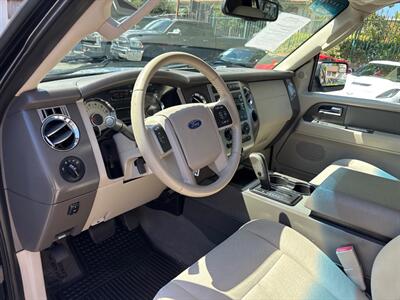 2012 Ford Expedition EL XLT*RWD*Third Row Seats*Moon Roof*V8 5.4 L*   - Photo 16 - Fair Oaks, CA 95628