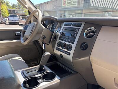 2012 Ford Expedition EL XLT*RWD*Third Row Seats*Moon Roof*V8 5.4 L*   - Photo 23 - Fair Oaks, CA 95628