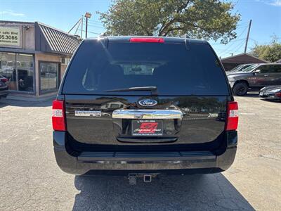 2012 Ford Expedition EL XLT*RWD*Third Row Seats*Moon Roof*V8 5.4 L*   - Photo 10 - Fair Oaks, CA 95628
