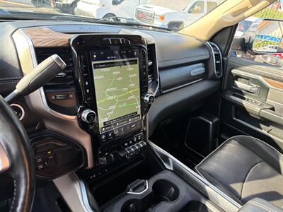 2019 RAM 3500 Laramie Crew Cab*4X4*DRW*Tow Package*Aisin*   - Photo 17 - Fair Oaks, CA 95628