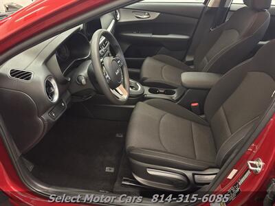 2023 Kia Forte LXS - Photo 12 - Erie, PA 16505
