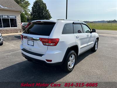 2013 Jeep Grand Cherokee Laredo X   - Photo 8 - Erie, PA 16505