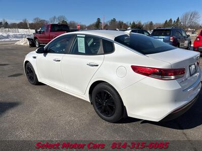 2018 Kia Optima LX   - Photo 2 - Erie, PA 16505