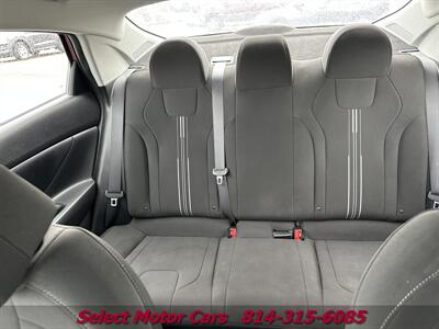 2021 Hyundai Elantra SEL   - Photo 23 - Erie, PA 16505