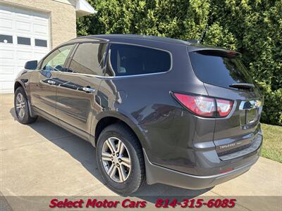 2017 Chevrolet Traverse LT   - Photo 3 - Erie, PA 16505