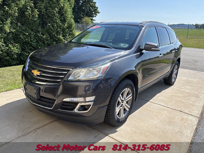 2017 Chevrolet Traverse LT - Photo 1 - Erie, PA 16505