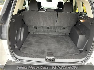 2019 Ford Escape SE AWD - Photo 11 - Erie, PA 16505