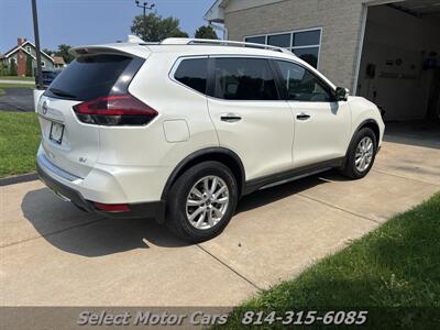 2018 Nissan Rogue SV - Photo 4 - Erie, PA 16505