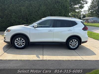 2018 Nissan Rogue SV - Photo 2 - Erie, PA 16505
