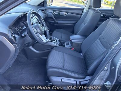 2018 Nissan Rogue S   - Photo 3 - Erie, PA 16505