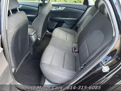 2019 Kia Forte LXS - Photo 8 - Erie, PA 16505