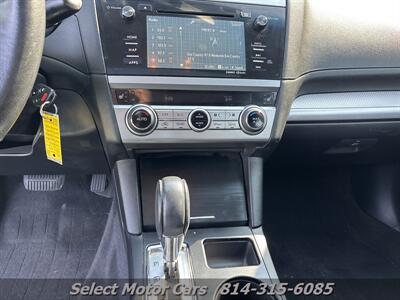 2015 Subaru Legacy 2.5i Premium   - Photo 10 - Erie, PA 16505