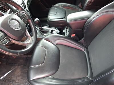 2019 Jeep Cherokee Latitude Plus   - Photo 12 - Albuquerque, NM 87107
