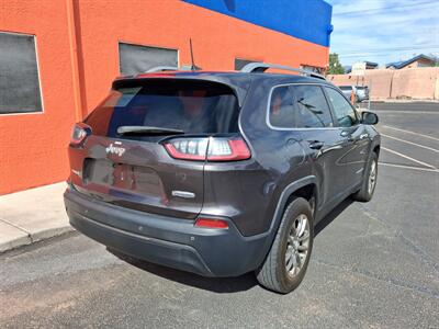 2019 Jeep Cherokee Latitude Plus   - Photo 2 - Albuquerque, NM 87107