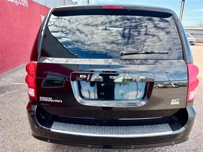 2016 Dodge Grand Caravan SXT   - Photo 3 - Albuquerque, NM 87107