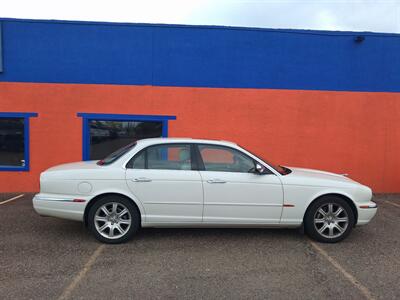 2004 Jaguar XJ8 Vanden Plas - Photo 1 - Albuquerque, NM 87107