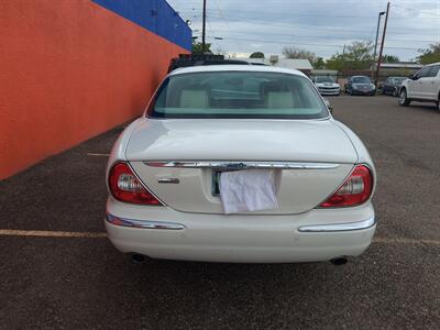 2004 Jaguar XJ8 Vanden Plas - Photo 3 - Albuquerque, NM 87107
