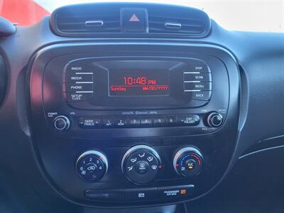 2015 Kia Soul +   - Photo 14 - Albuquerque, NM 87107