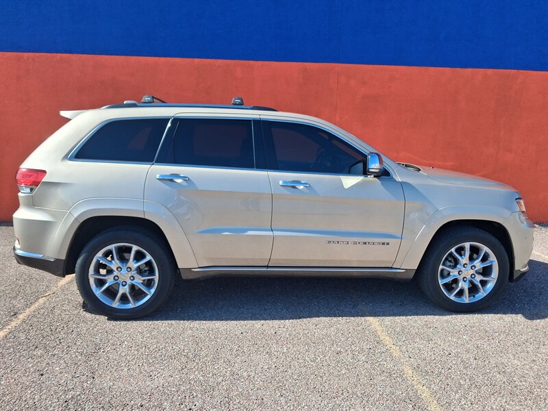 2014 Jeep Grand Cherokee Summit  