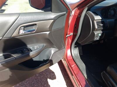 2016 Honda Accord Sport w/Honda Sensing   - Photo 13 - Albuquerque, NM 87107