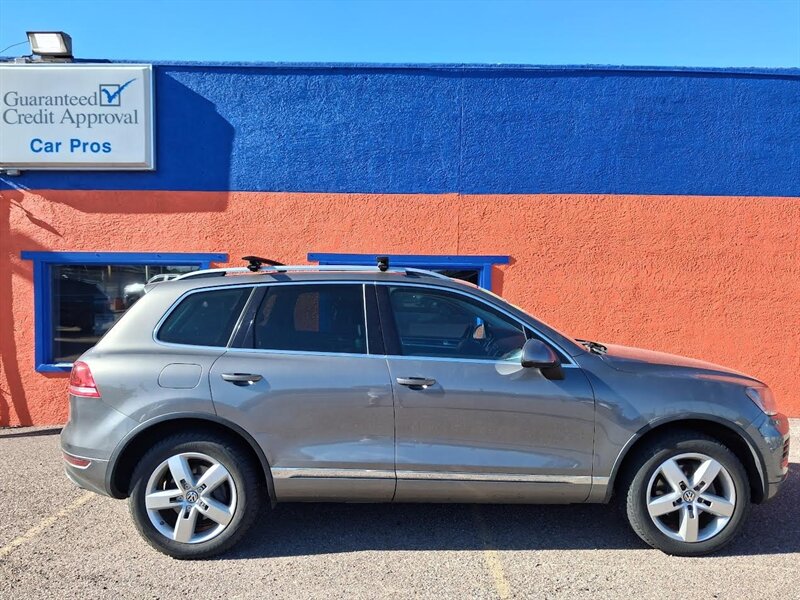 2013 Volkswagen Touareg TDI Sport   - Photo 1 - Albuquerque, NM 87107