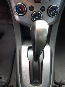2015 Chevrolet Sonic LTZ Auto - Photo 17 - Albuquerque, NM 87107