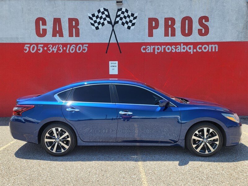2017 Nissan Altima 2.5 SR - Photo 1 - Albuquerque, NM 87107