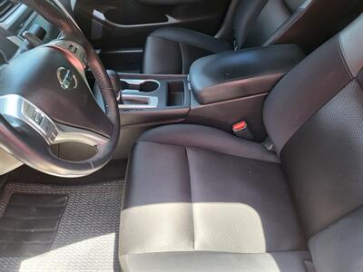 2017 Nissan Altima 2.5  SR - Photo 12 - Albuquerque, NM 87107