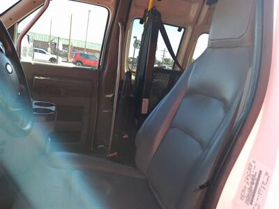 2011 Ford E-350 SD  HANDICAP CUSTOMIZED - Photo 13 - Albuquerque, NM 87107
